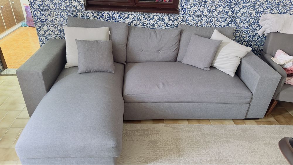 Sofá cama de casal com chaise longue