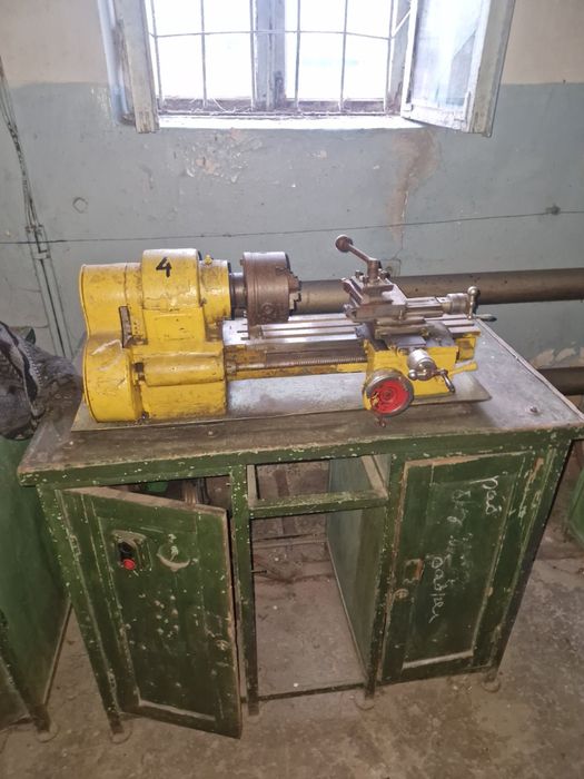 Продам токарний станок тв-16