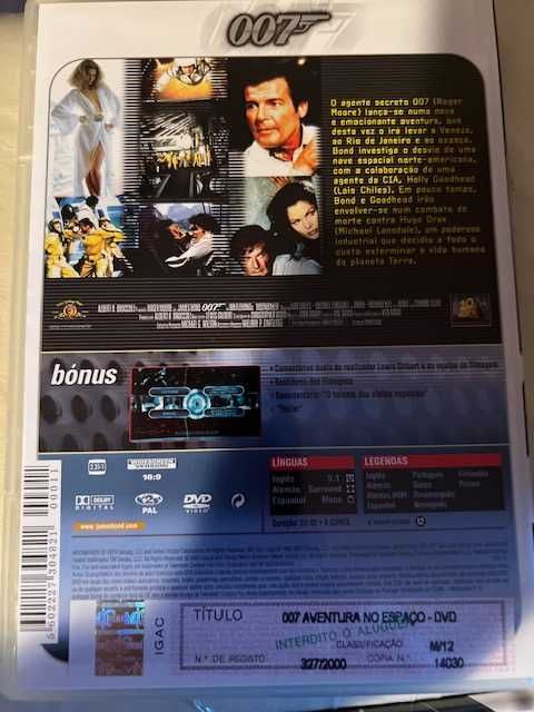 007 - Aventura no Espaço com Roger Moore