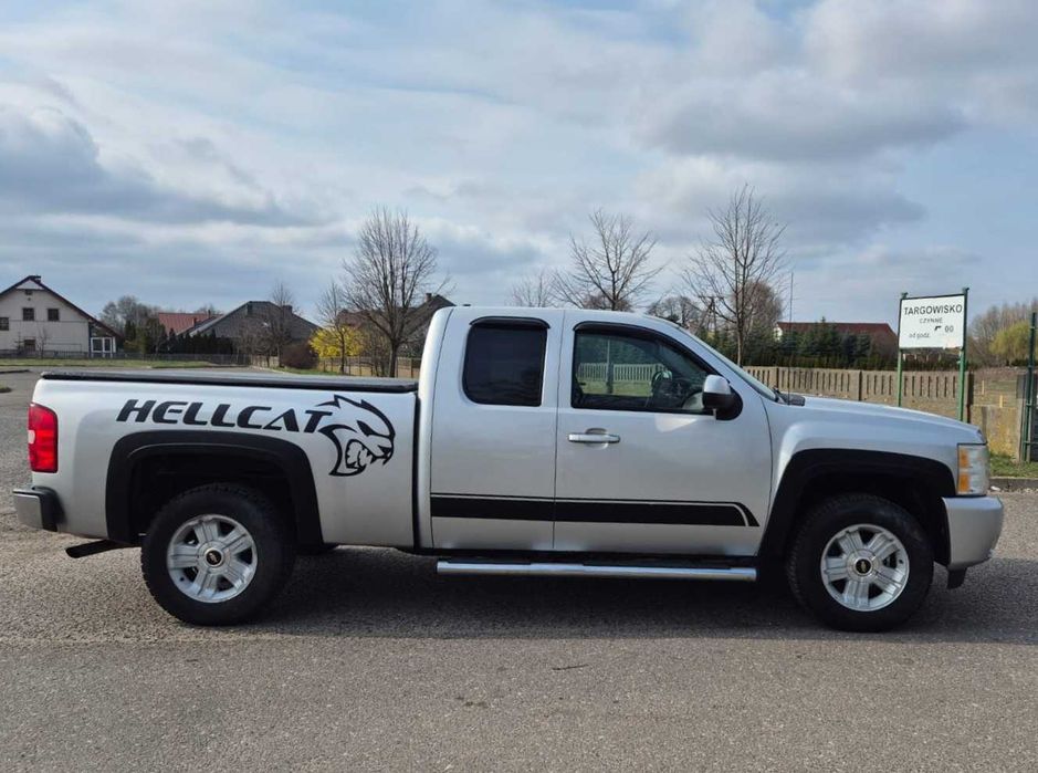 Chevrolet Silverado Pickup 4x4