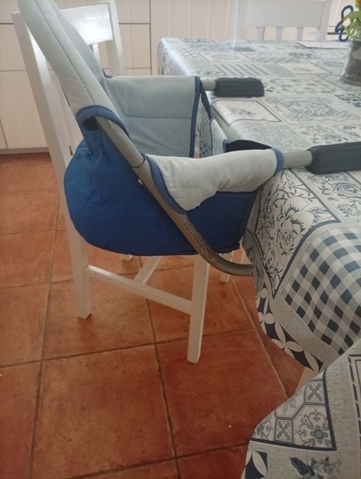 Cadeira de mesa para bebé