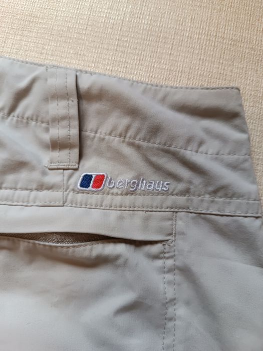 Карго штани Berghaus
