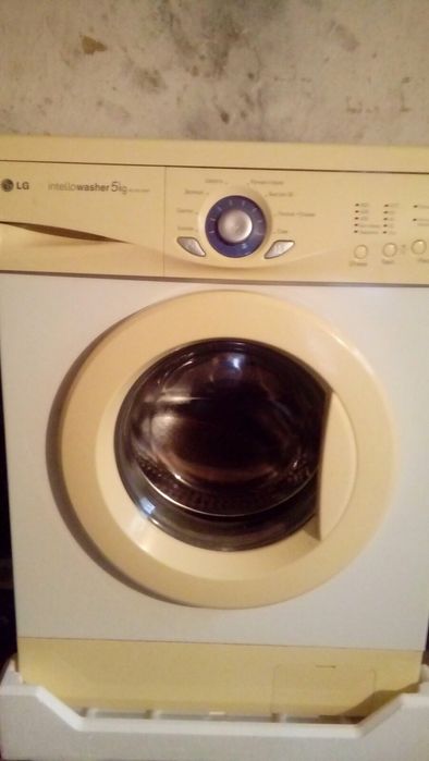 Стиральная машина все работает.Продажа , обмен на вашу с доплатой.