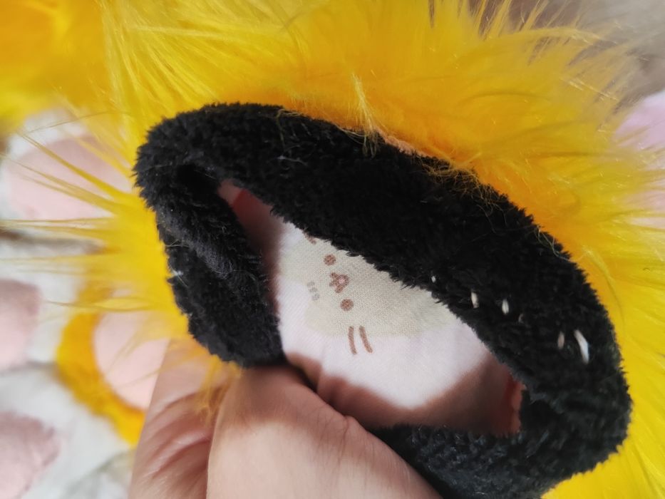 Furry fursuit paws