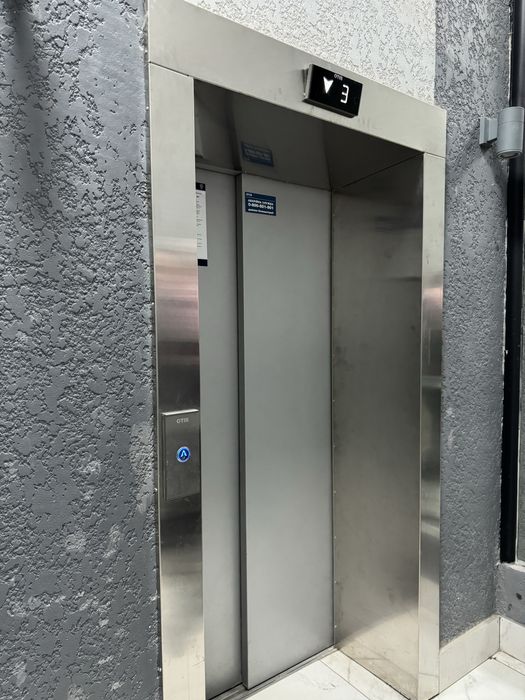 3-кімнатна квартира з великою кухнею 23 кв м новобудова