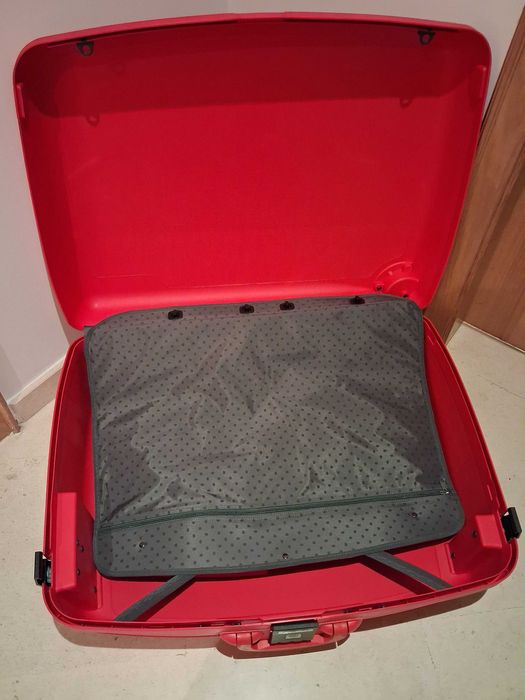 Delsey - grande mala de porão