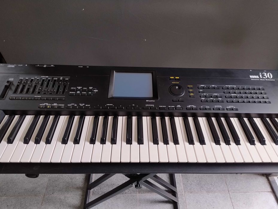 Keyboard / workstation / syntezator Korg i30 HD