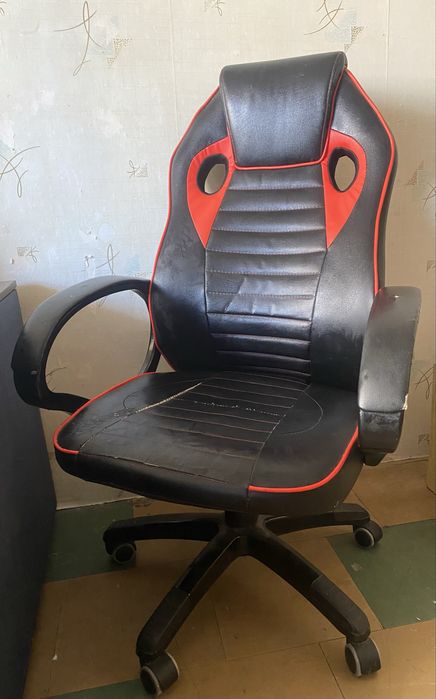 Компьютерное кресло