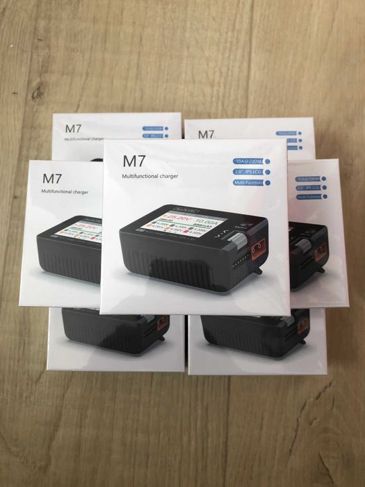 ToolkitRC M7 200W, зарядка для дронів, всяких баток, збірок. Базова.