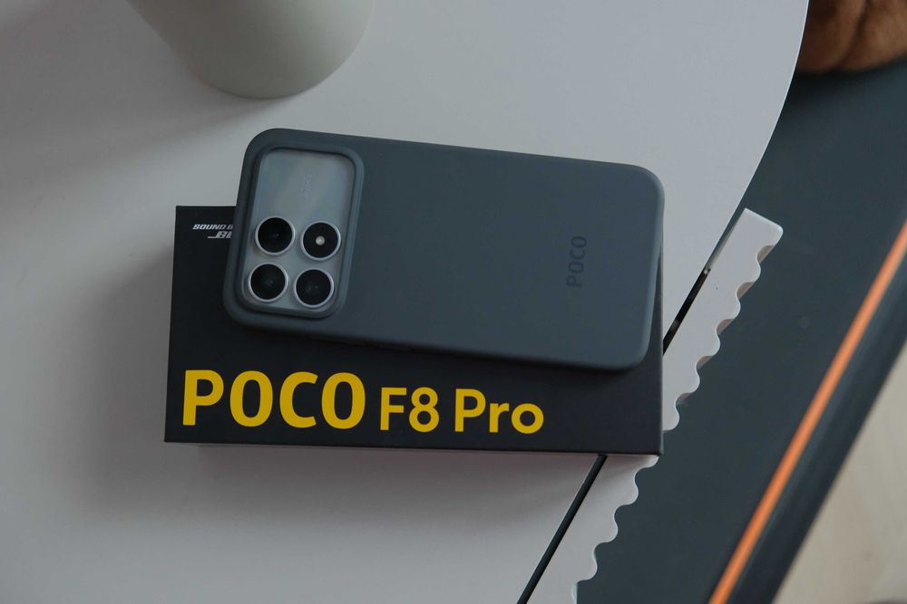 Smartfon poco F8 Pro 12 GB / 512 GB 5G srebrny Nowy