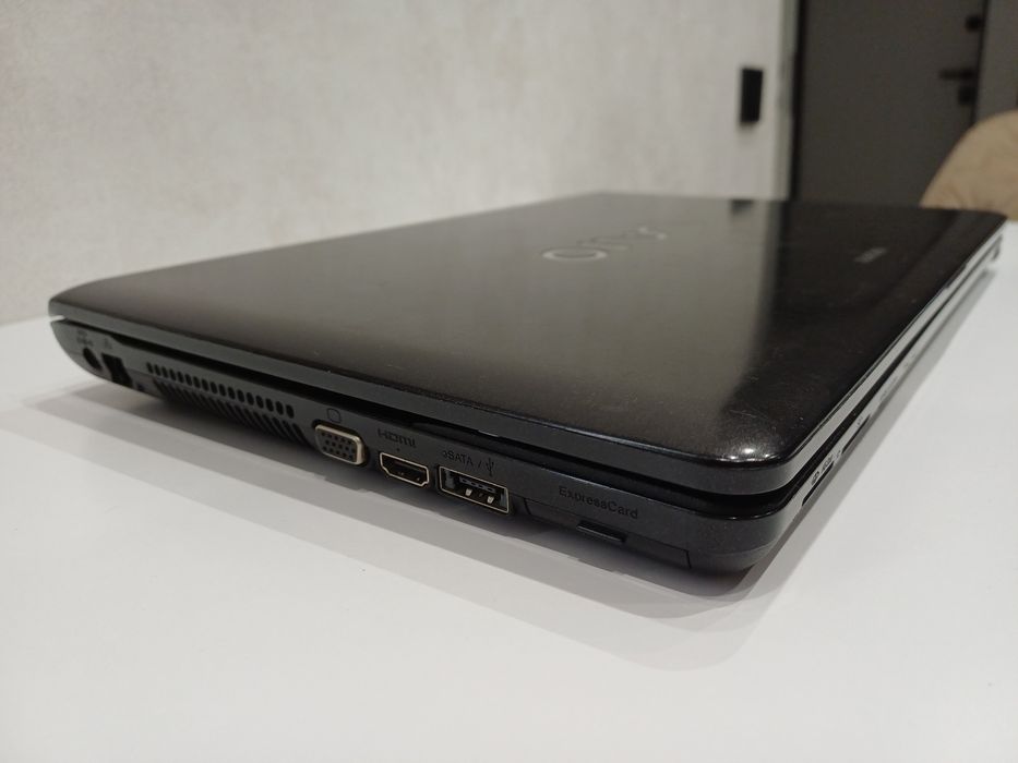 Ноутбук Sony Vaio PCG-71211V