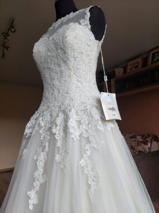 Suknia Ślubna Sposabella Vanilla Sposa, kolekcja Gold, model 1407