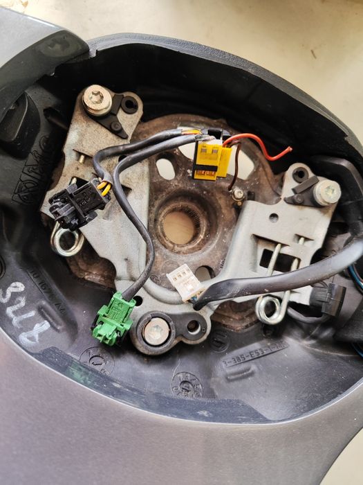 Продаи Руль бмв х 3