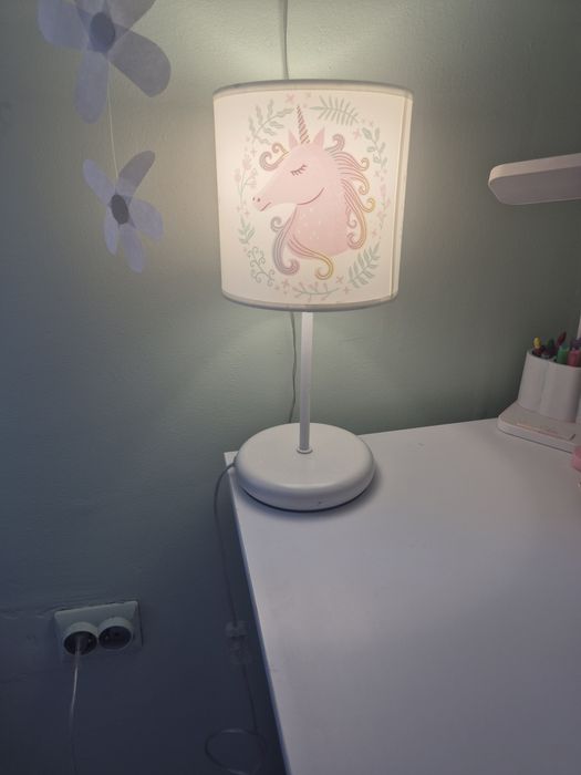 Lampa z jednorozcem