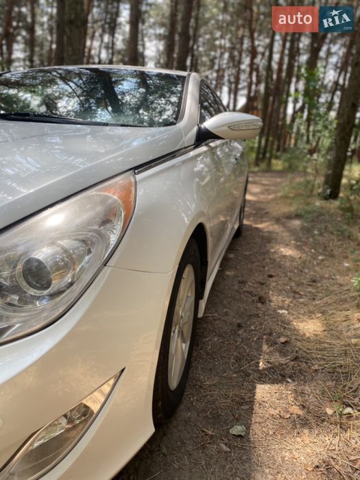 Hyundai Sonata 2013 VIN KMHEC4A44DA092814 фото оголошення 3 з 8