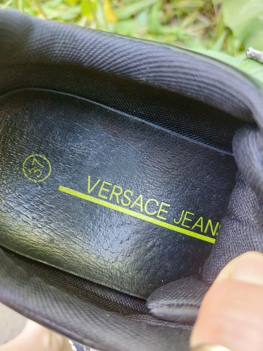Оригінальні кросівки Versace