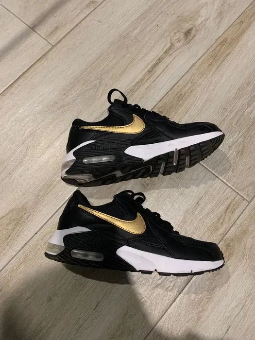 Кроссовки Nike air