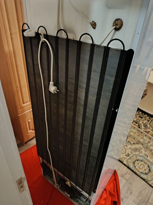 Продам морозильную камеру Indesit