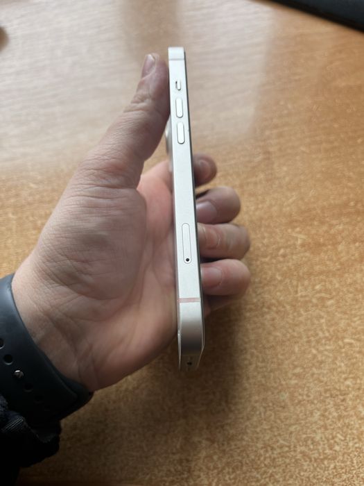 iPhone 13/128 GB White | 86% | Face ID | R-SIM