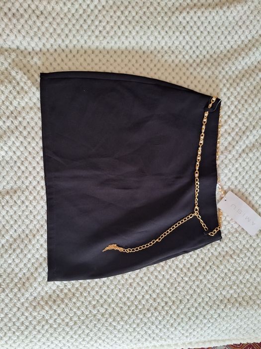 Czarna spódnica mini