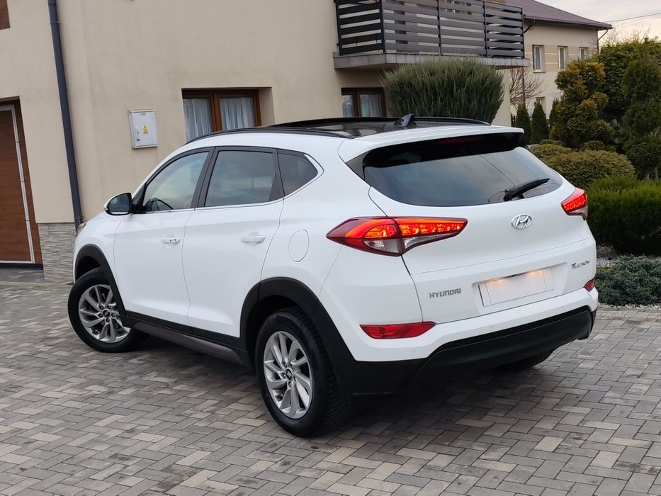 **REZERWACJA**Hyundai Tucson 1,7CRDI*Serwis*Panorama*Kamera*Ledy*
