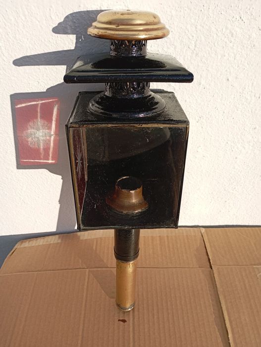 Lanterna charrete em chapa e latão