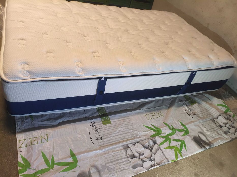 Colchão 2 por 1.20 novo , pagamento a dinheiro no ato do levantamento