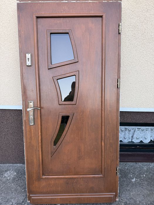 Drzwi drewniane zewnetrzne