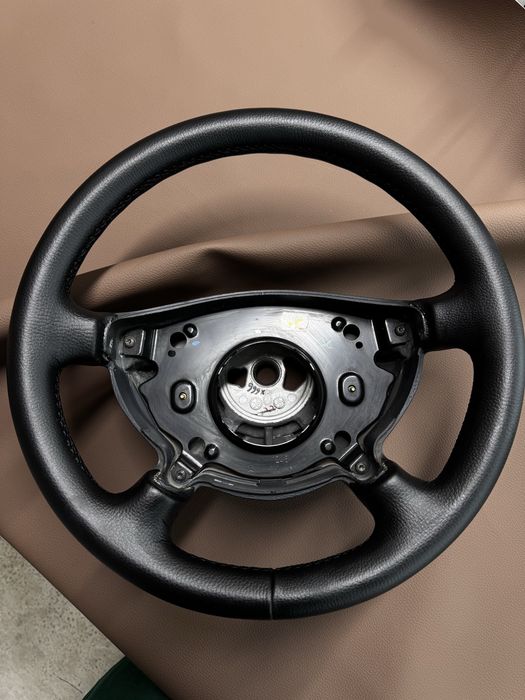 Перетягнуте кермо Mercedes w211 на обмін