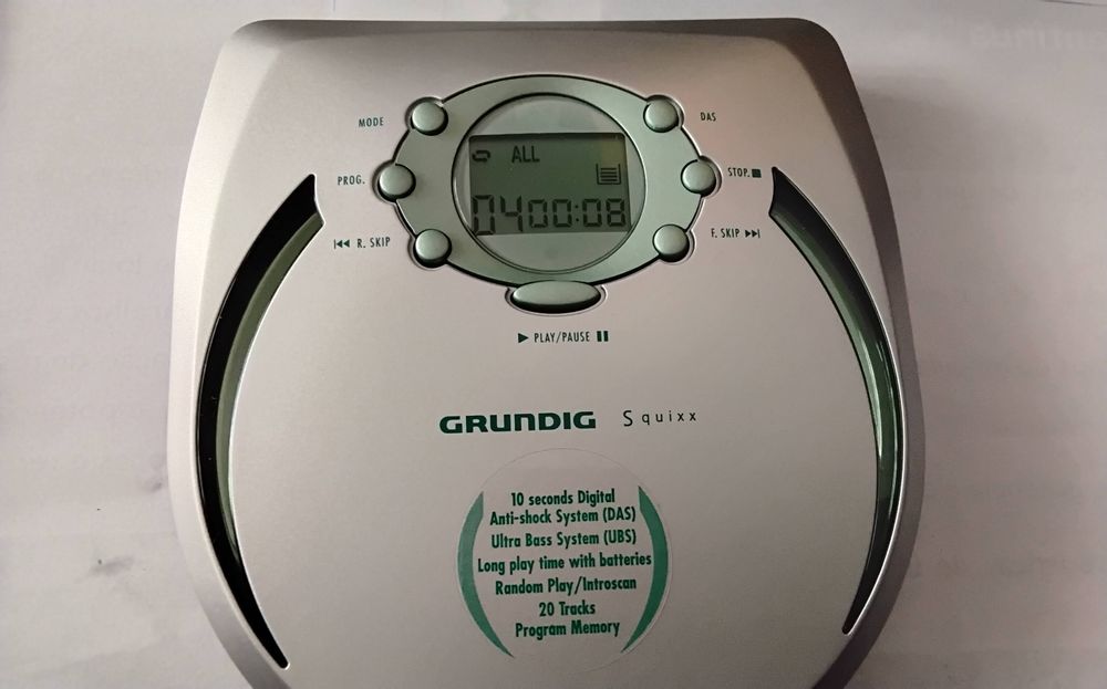 Grundig CD walkman Squixx- CDP 4101 AS10 novo