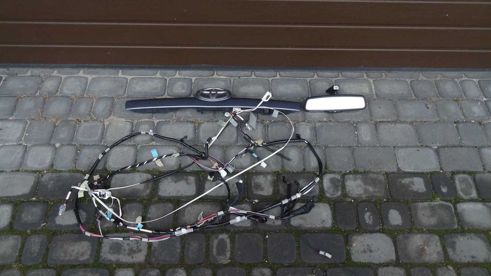 Toyota verso 09-18 kamera cofania lusterko wsteczne wiązka komplet