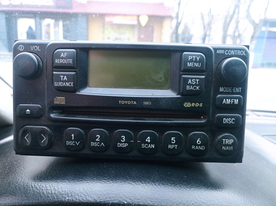 Продам музыку для тоеты Авенсис версо
