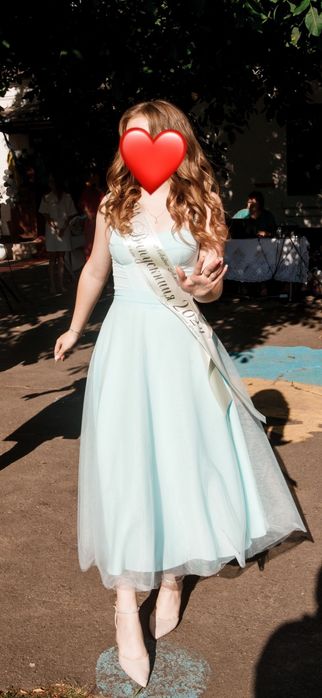 Продам випускну сукню