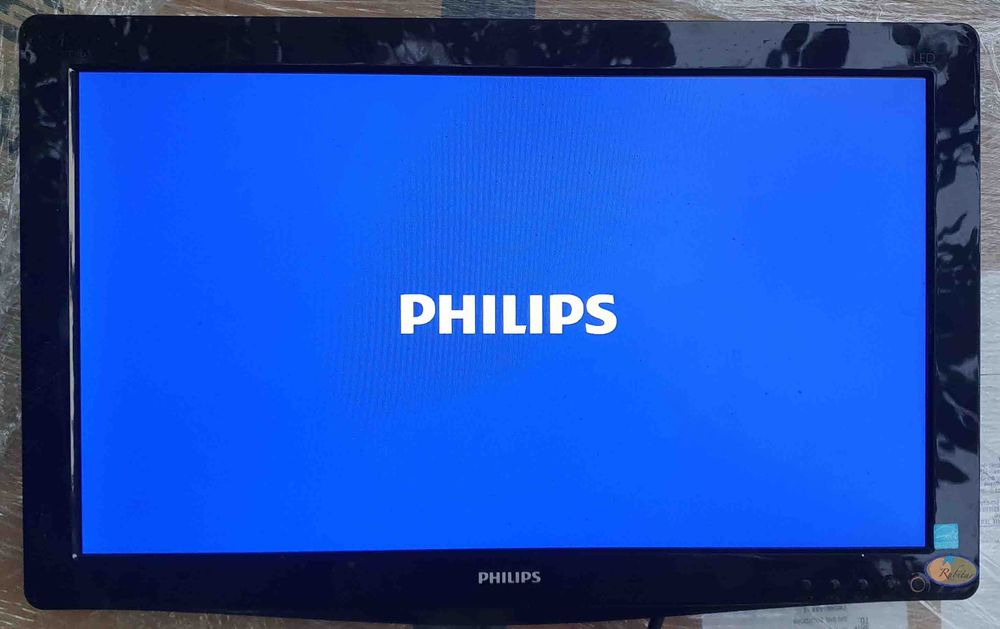 монітор Philips 19 дюймів широкоформатний та має ледпідсвітку