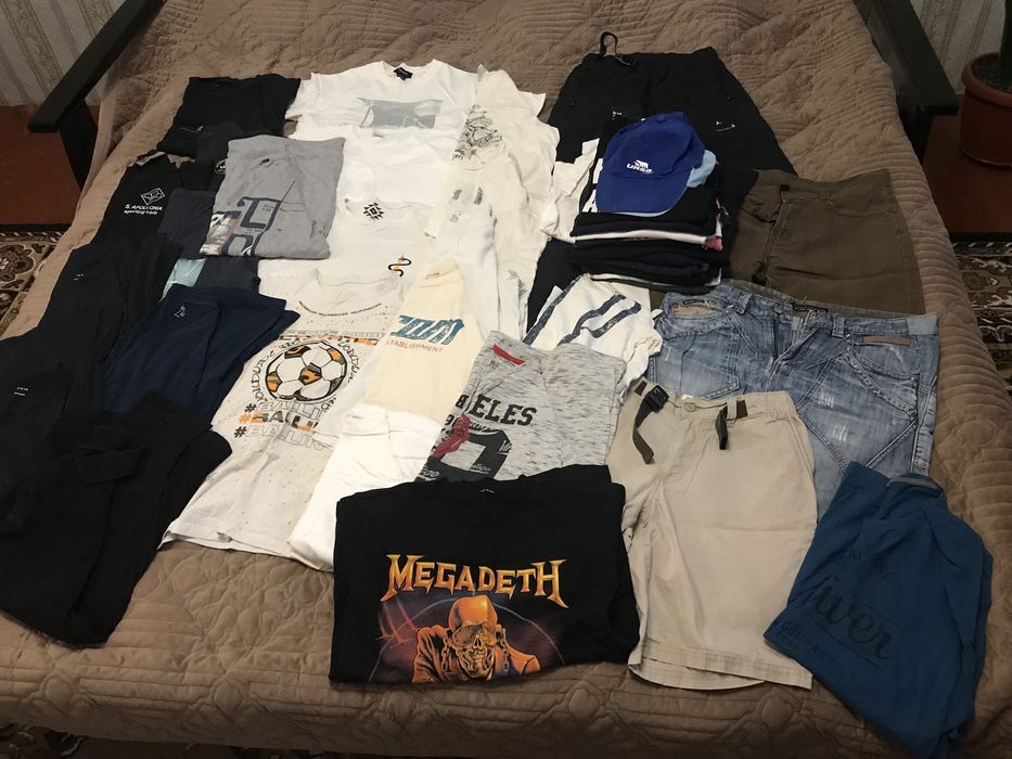 Набір чоловічого одягу 40 футболок+3 шортів та 1 штани, розмір С S