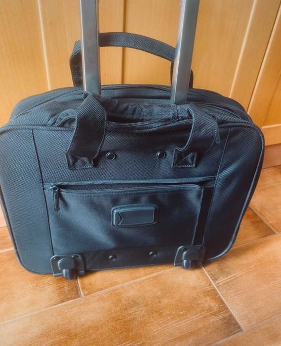 Pasta Trolley Executiva Vagg – como nova