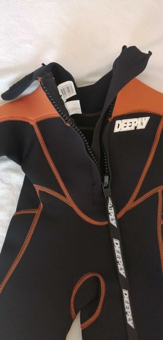 Fato NOVO de neoprene Deeply para criança