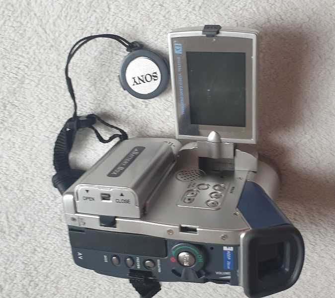 Kamera Sony DV8500