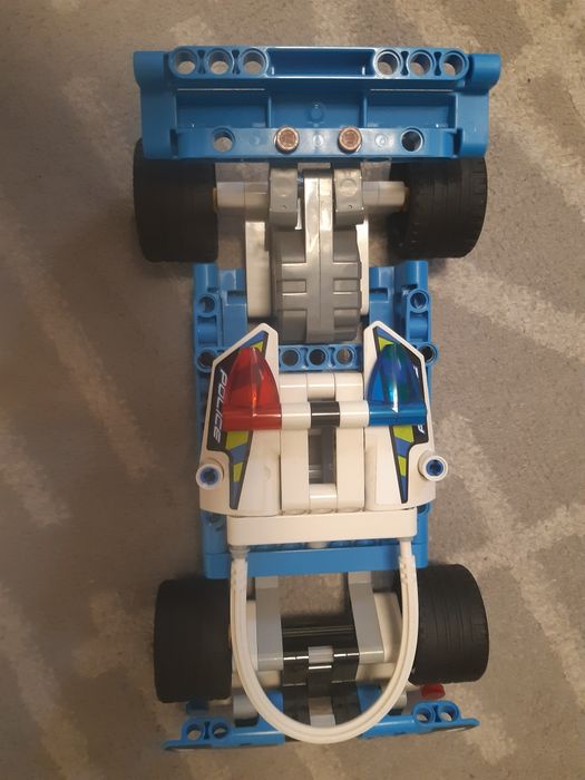 Sprzedam samochód z klocków lego  technik