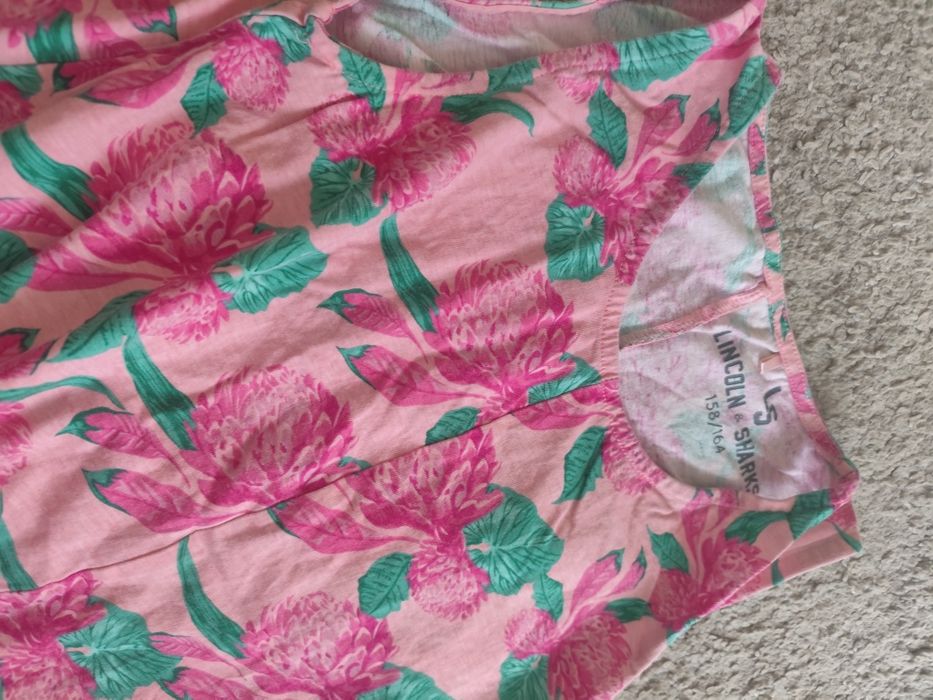 Letnia sukienka kwiaty 152