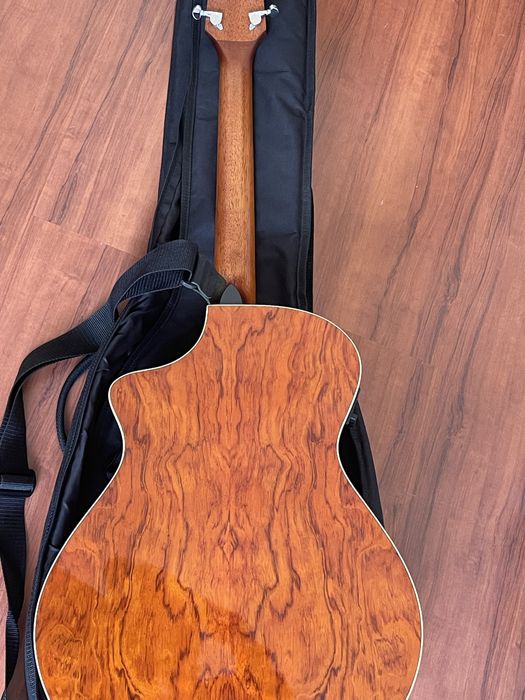Guitarra Breedlove c250SBe