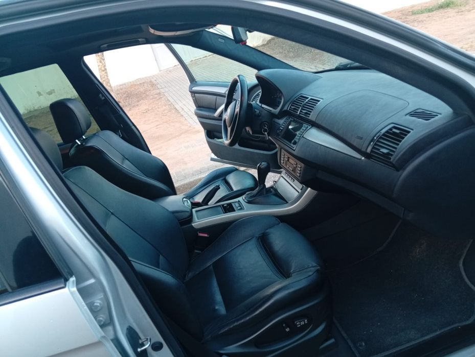 Vende-se BMW X5 3.0D E53 pack M nacional com 220mil quilómetros  ano 2004