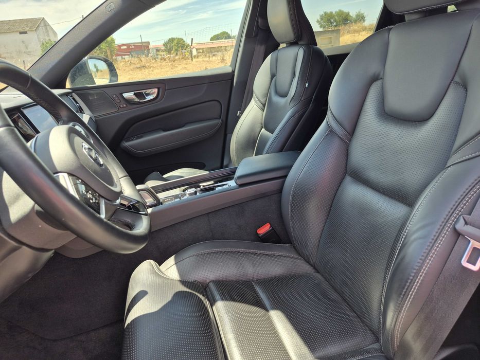 Volvo X60 B4 R Design AWD