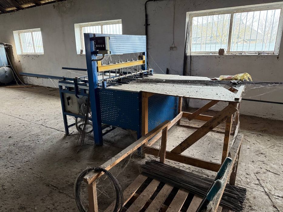 Виробничі приміщення, склад, земельна ділянка.