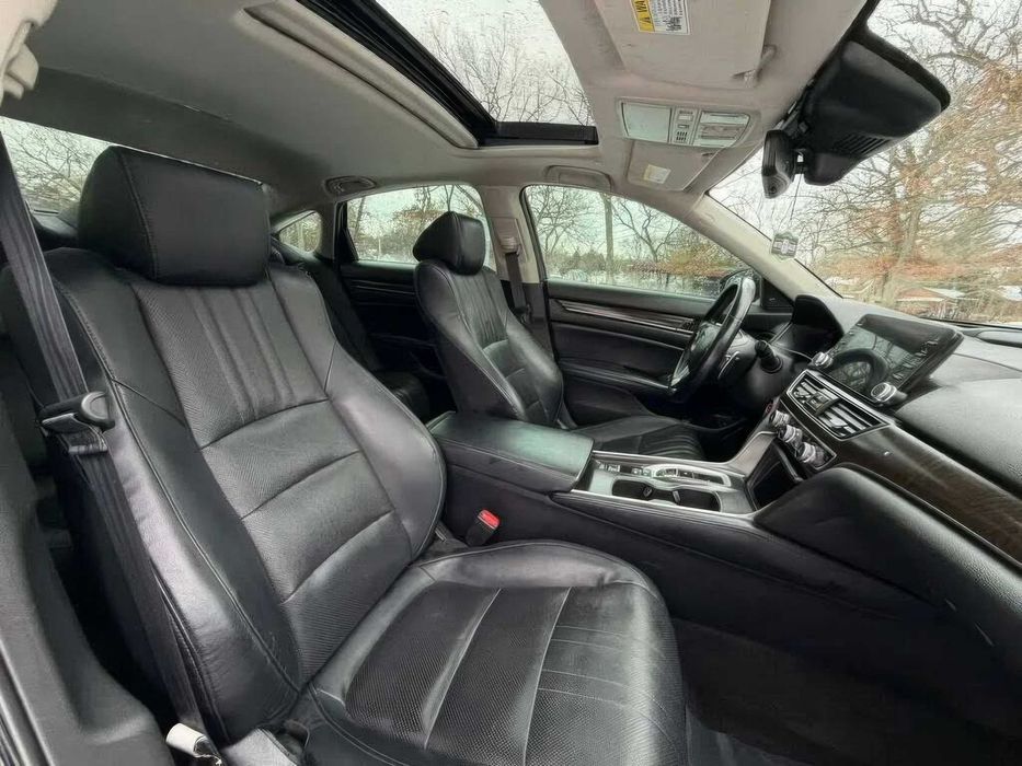 Honda Accord Hybrid      2019