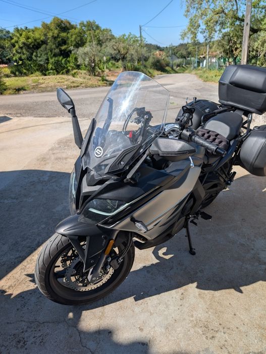 Mota CF Moto 650GT