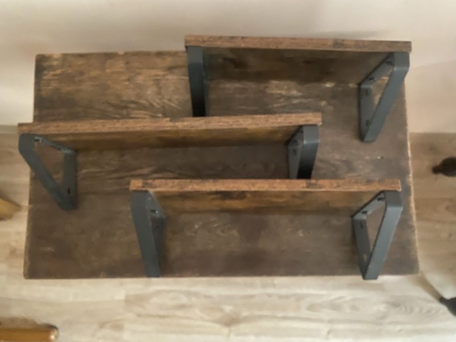 Półeki ścienne marki Vasagle (model LWS33BX)