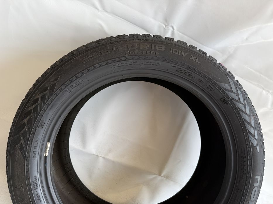 235/50/18 Nokian Weatherproof suv 101V 2018R (166)