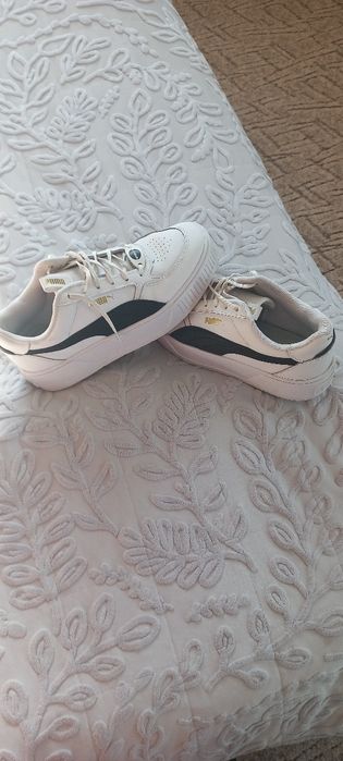Кросівки  Puma .