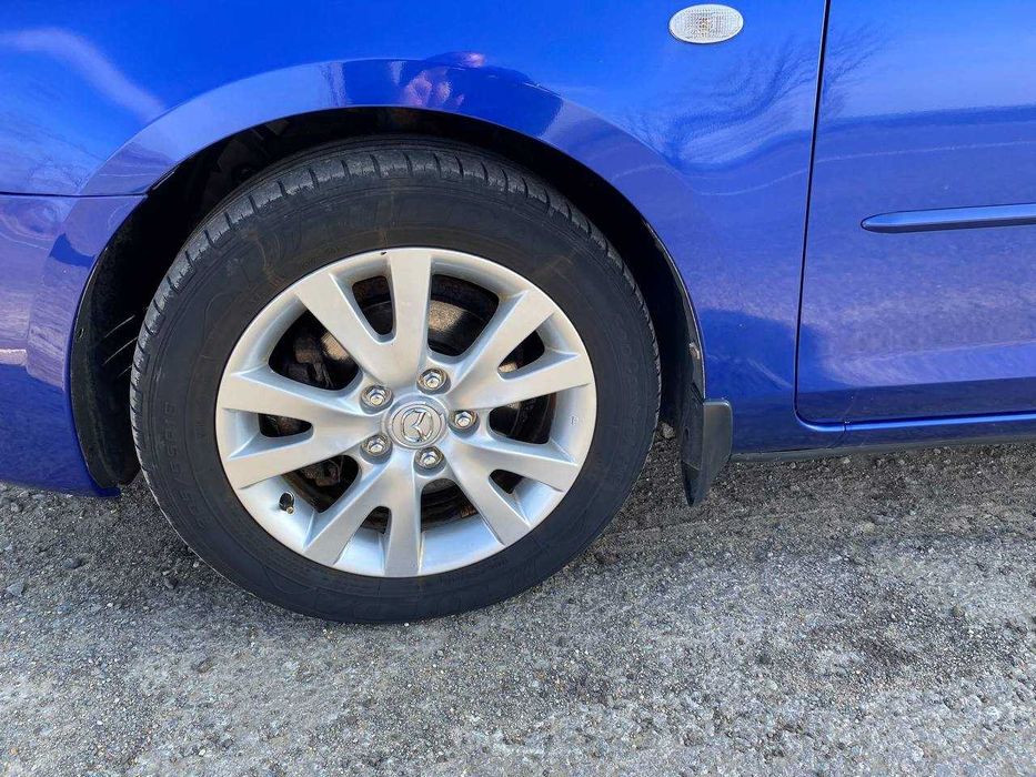 Автомобіль Mazda 3